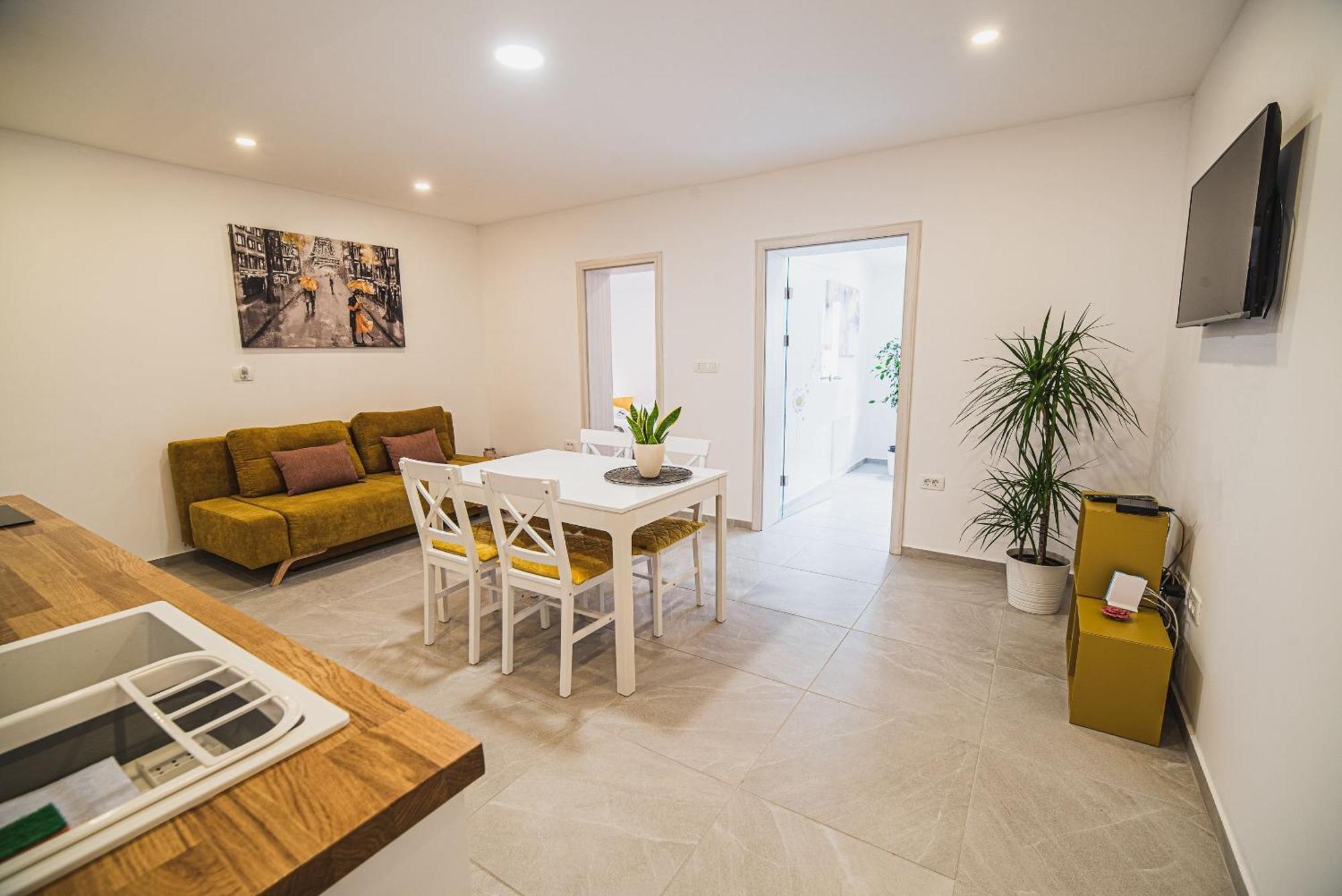 Gotar Apartment With Garden Kobarid Exterior photo